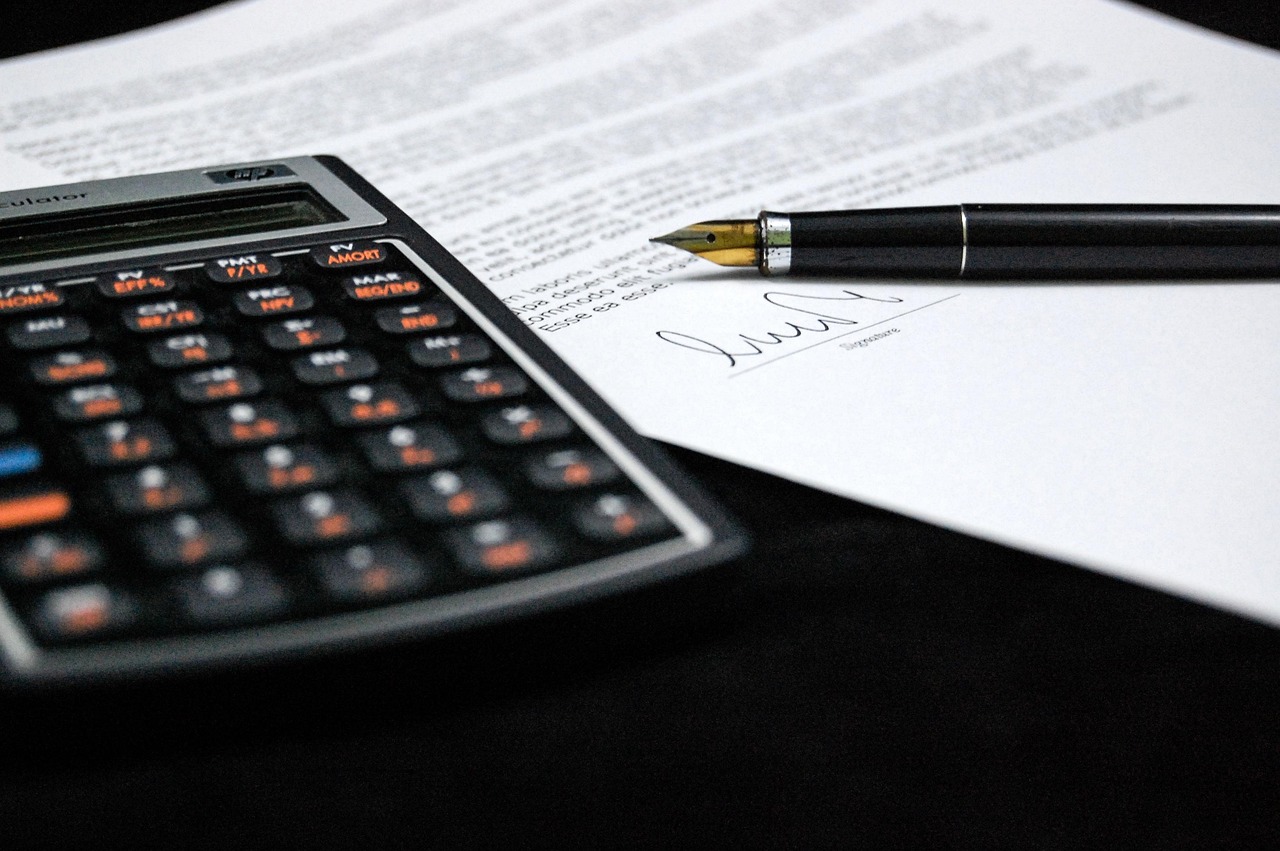 Tout savoir sur le contrat de franchise et ses implications découvrez tout ce qu'il faut savoir sur le contrat de franchise, ses clauses essentielles et comment sécuriser votre partenariat commercial.